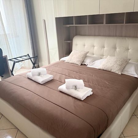 A 200Metri Dal Vaticano, 2 Camere Da Letto Roma Exterior foto